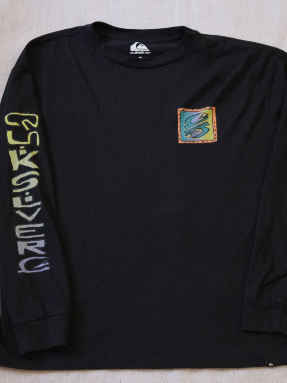 Quiksilver Boys Youth Size 16 Long Sleeve T-Shirt Black Graphic Logo Comfort Fit